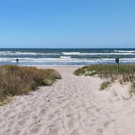 1 Bedroom Awesome In Appartement Darłówko